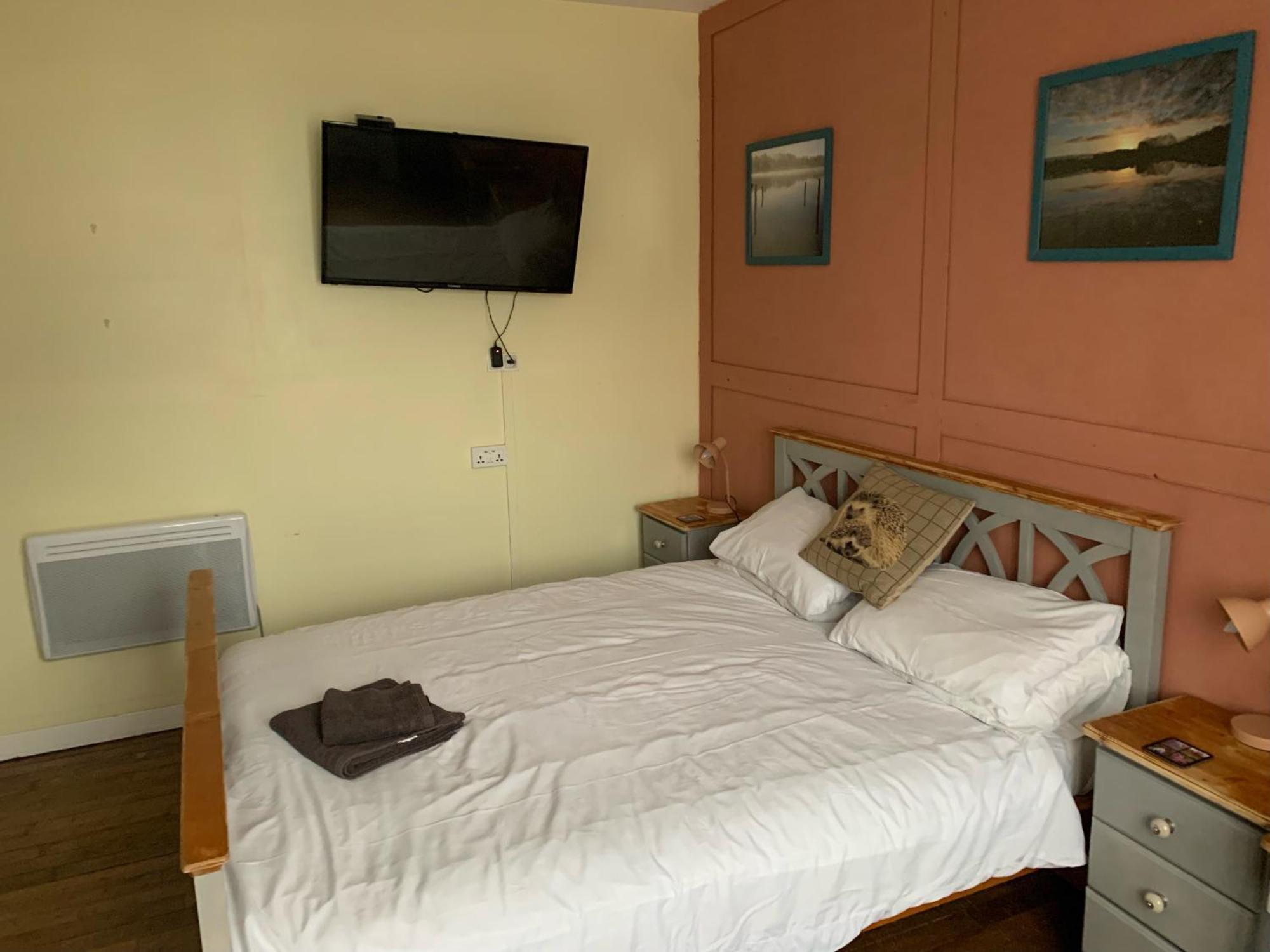 Webb'S Of Glomel Bed & Breakfast Екстериор снимка