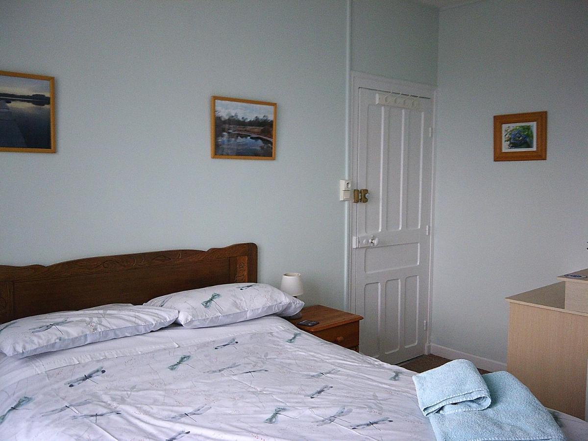 Webb'S Of Glomel Bed & Breakfast Екстериор снимка